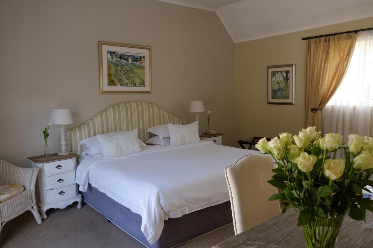 Constantia White Lodge Guest House Cape Town Bagian luar foto